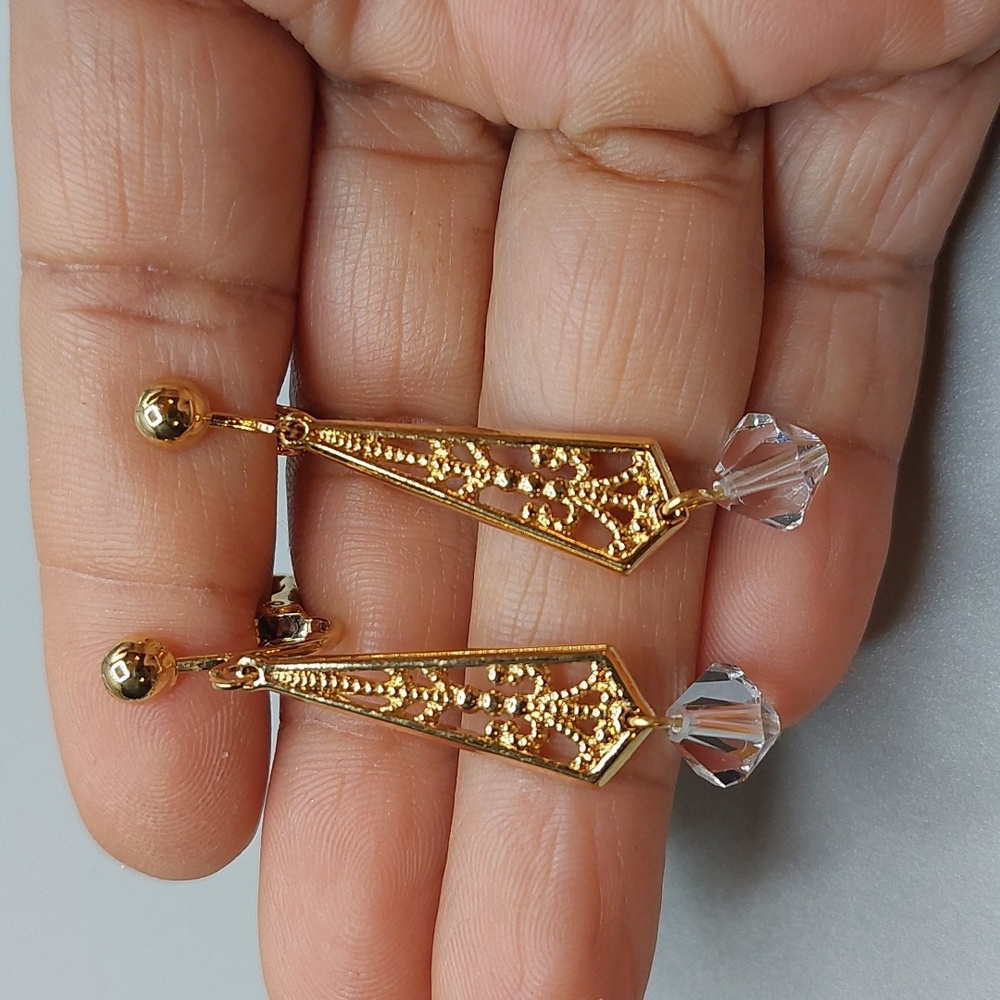 Vintage Art Deco Gold Tone Filigree Linear Drop Earrings With Crystal Accents